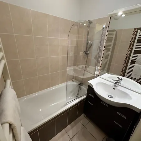 Aparthotel Lagrange Les Terrasses Des Embiez 4*
