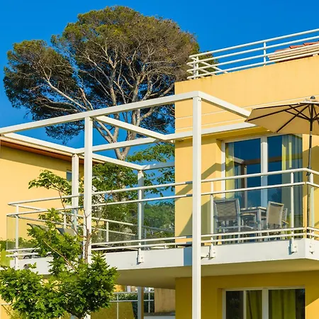 Lagrange Les Terrasses Des Embiez 4*