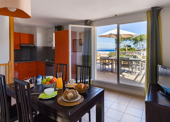 Lagrange Les Terrasses Des Embiez Aparthotel 4*