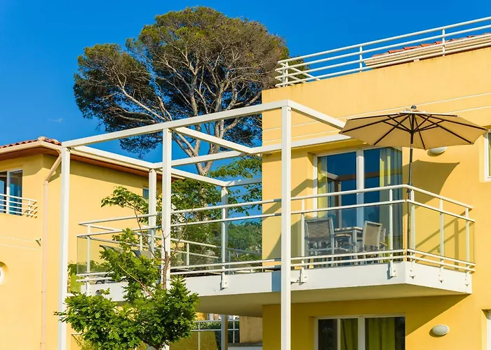 Lagrange Les Terrasses Des Embiez 4*